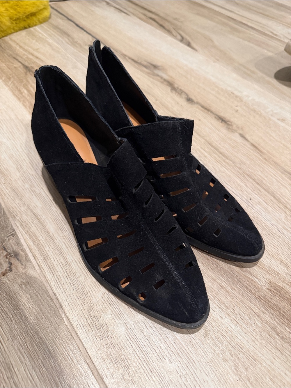 1. State Black Suede Cutout Pointed Flats